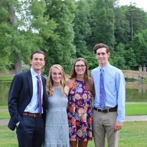 Meet your Posher, Danielle